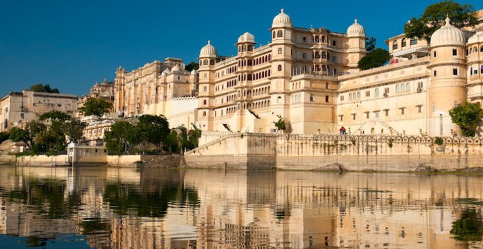 Taxi from Delhi to Shimla 2N/3D