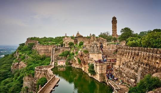 Taxi from Delhi to Shimla 2N/3D